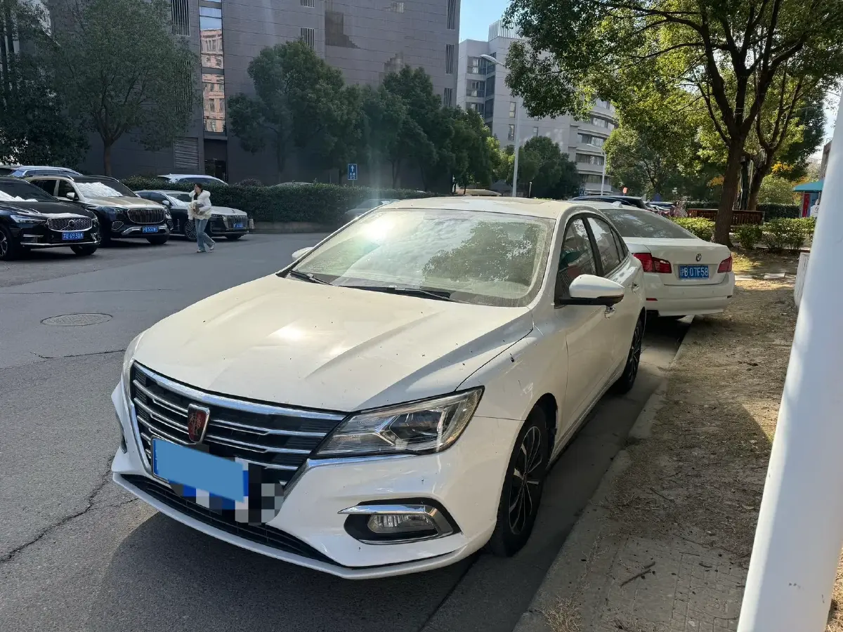 2020 Roewe i5 1.5L 120HP L4 CVT