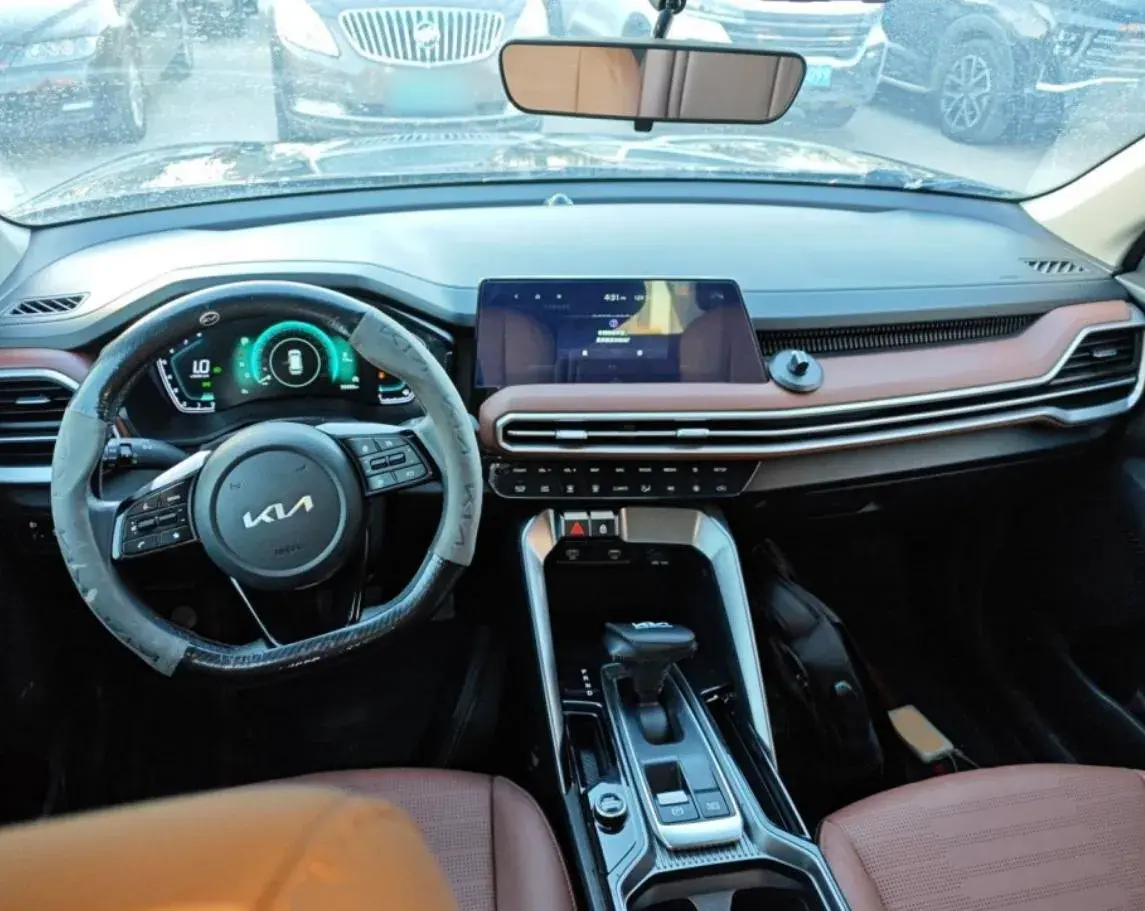 2021 KIA SPORTAGE thumbnail 4