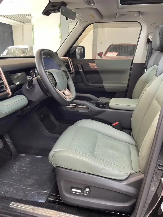 2015 Chery Arrizo 3 1.5L 109HP L4 5MT,autocango,china used car exporter,china ev exporter,chinese used car exporter,chinese used ev exporter