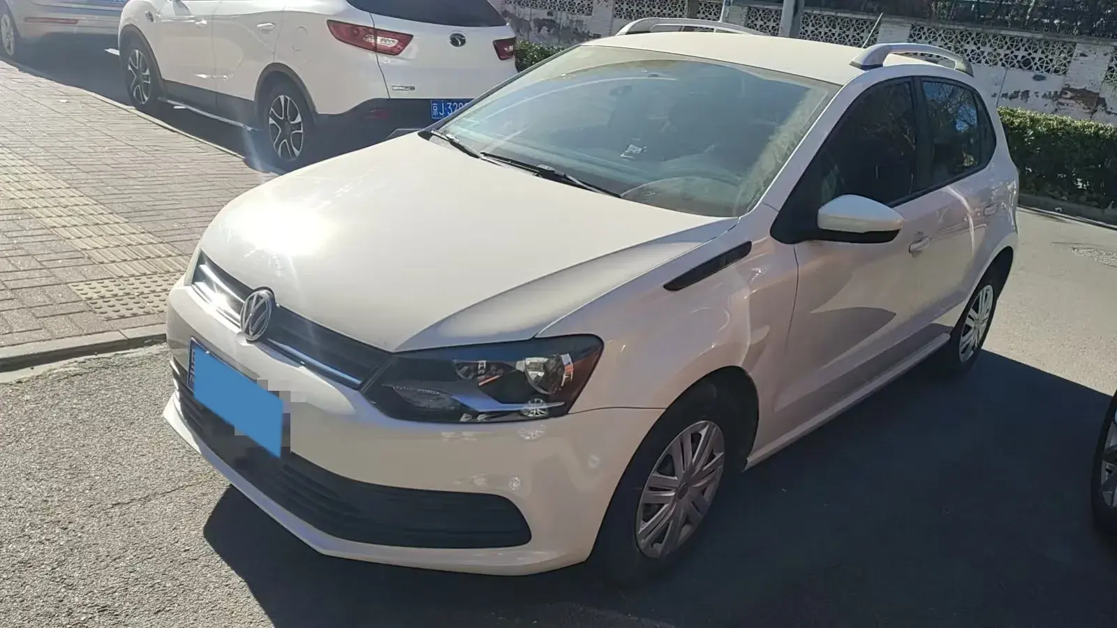 2016 Volkswagen Polo 1.4L 90HP L4 6AT