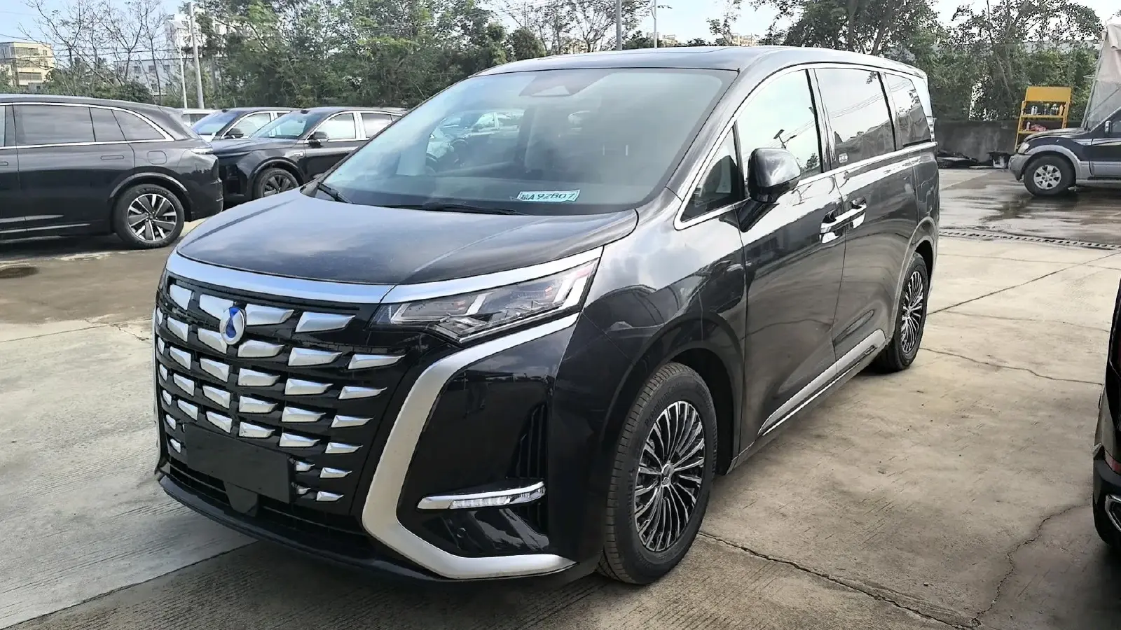 2024 Denza D9 1.5T 139HP L4 E-CVT PHEV 20.39KWH