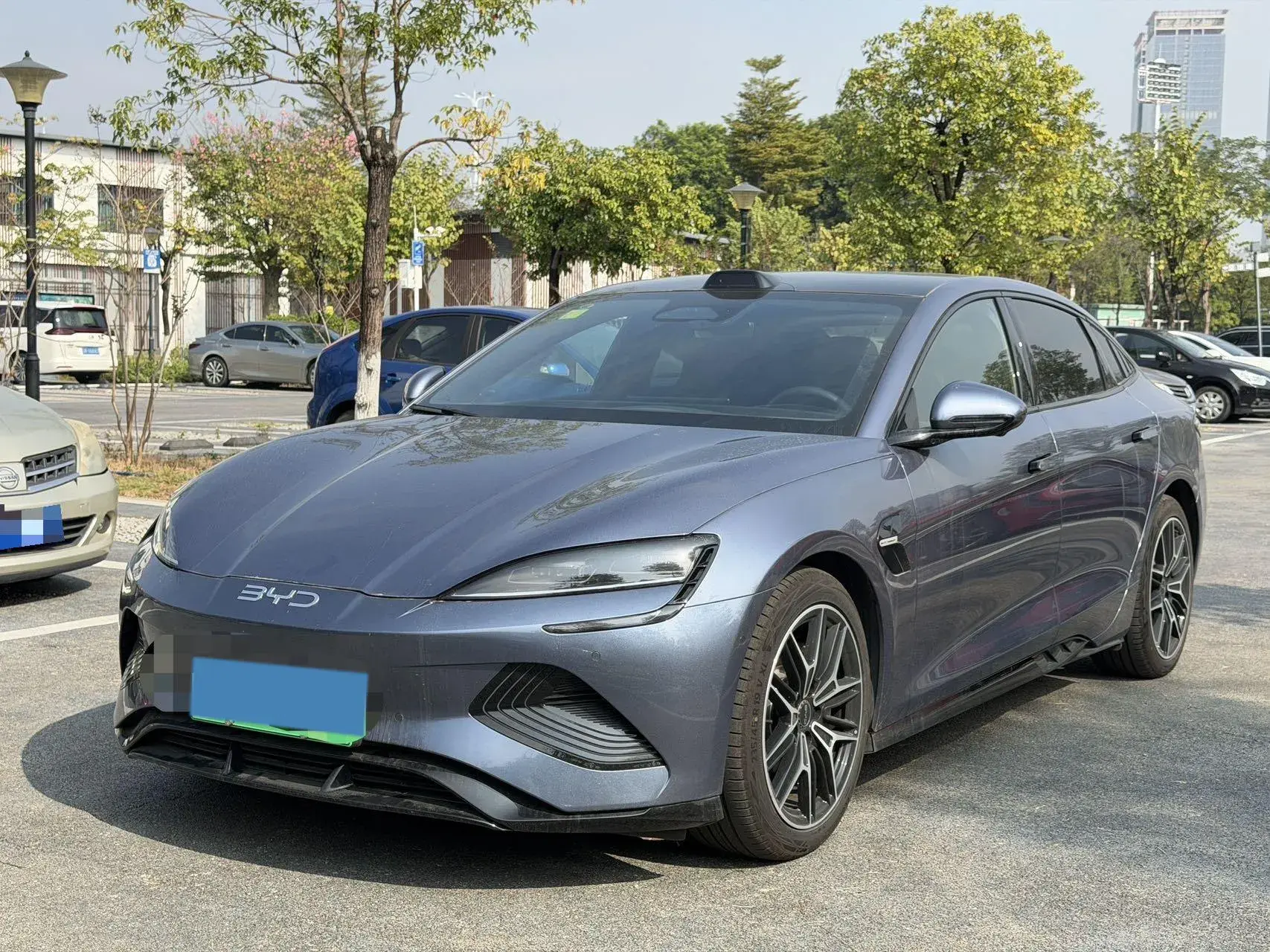 2025 BYD SEAL view 1