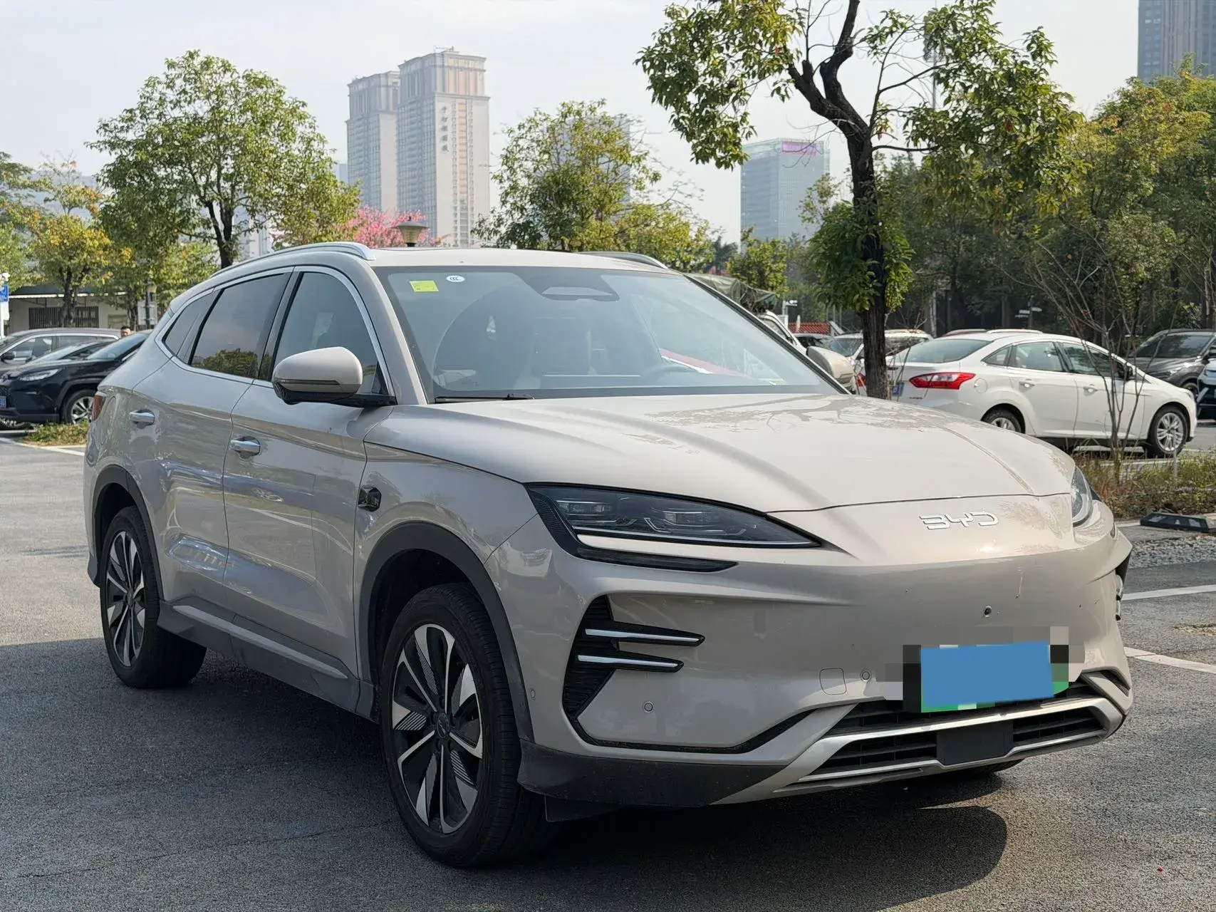 2025 BYD SONG thumbnail 3