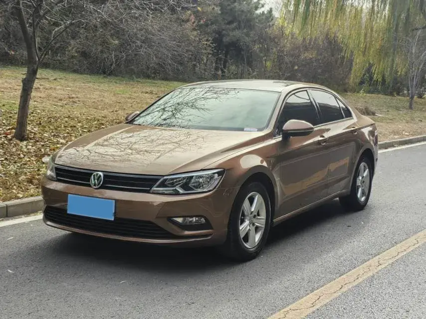 2017 Volkswagen Lamando 1.4T 131HP L4 7DCT