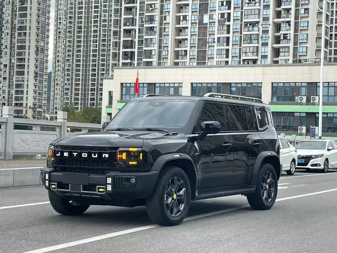 2023 Jetour Traveller 2.0T 254HP L4 8AT