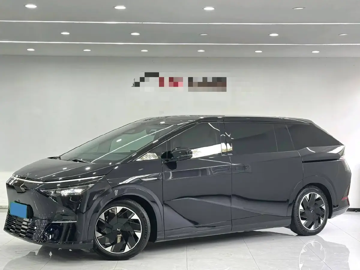 2024 Xpeng X9 BEV 101.5KWH