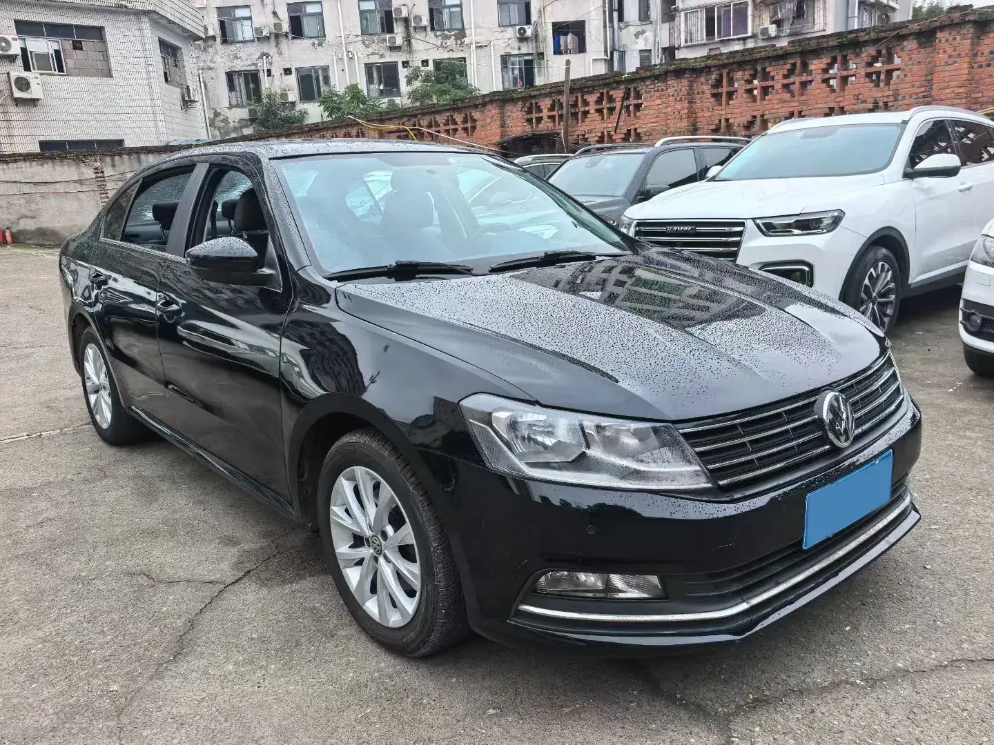 2017 VOLKSWAGEN LAVIDA thumbnail 3