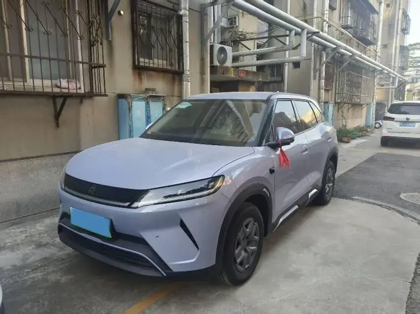 2025 BYD YUANUP view 1