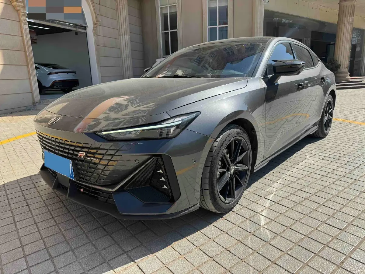 2022 ChangAn UNI-V 1.5T 188HP L4 7DCT