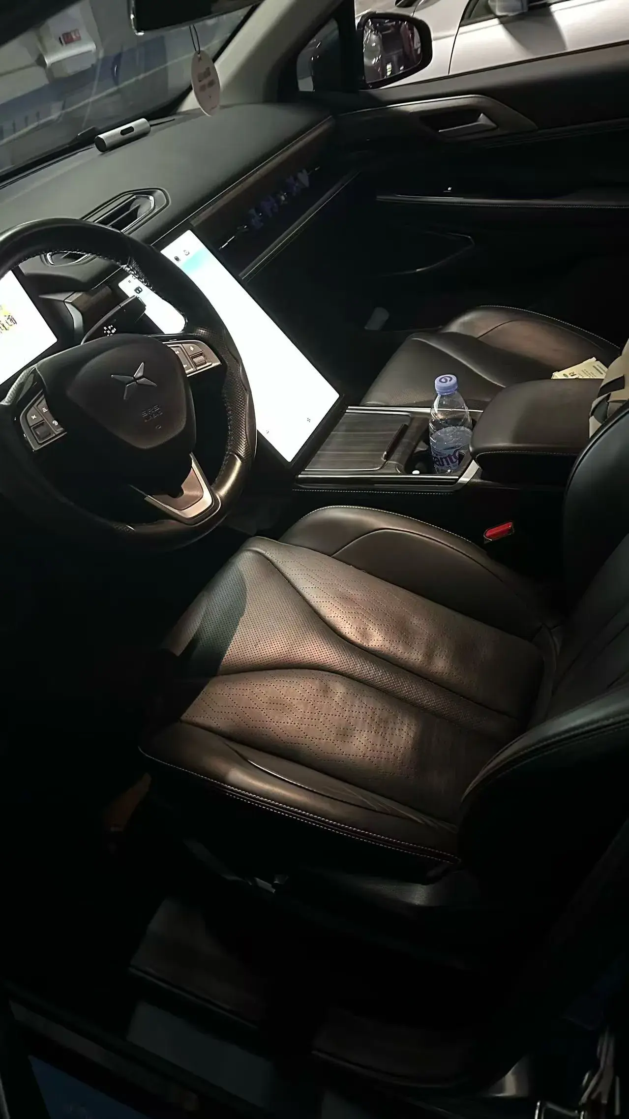 2021 VOLKSWAGEN SAGITAR thumbnail 3