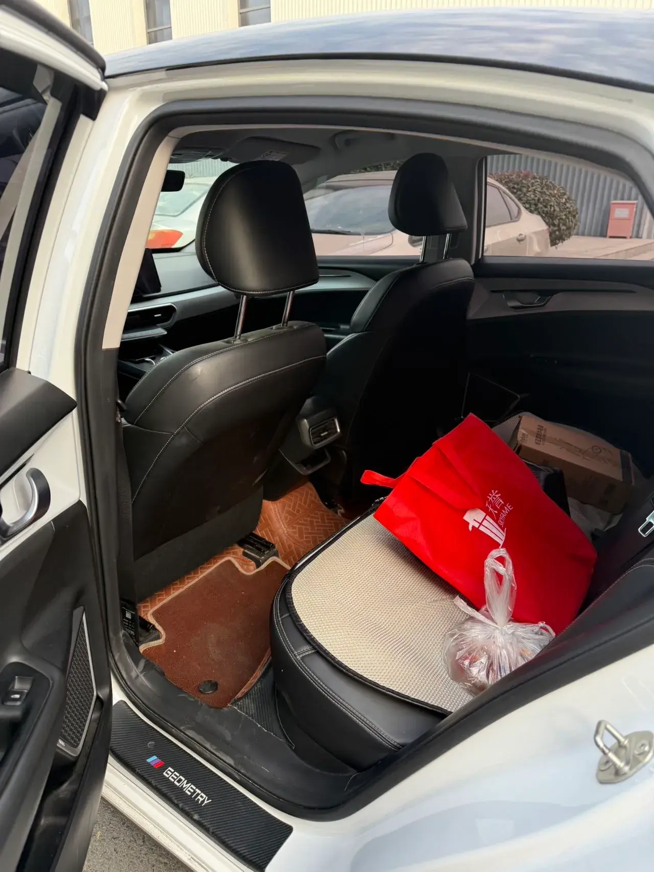 2022 GEOMETRY A thumbnail 4