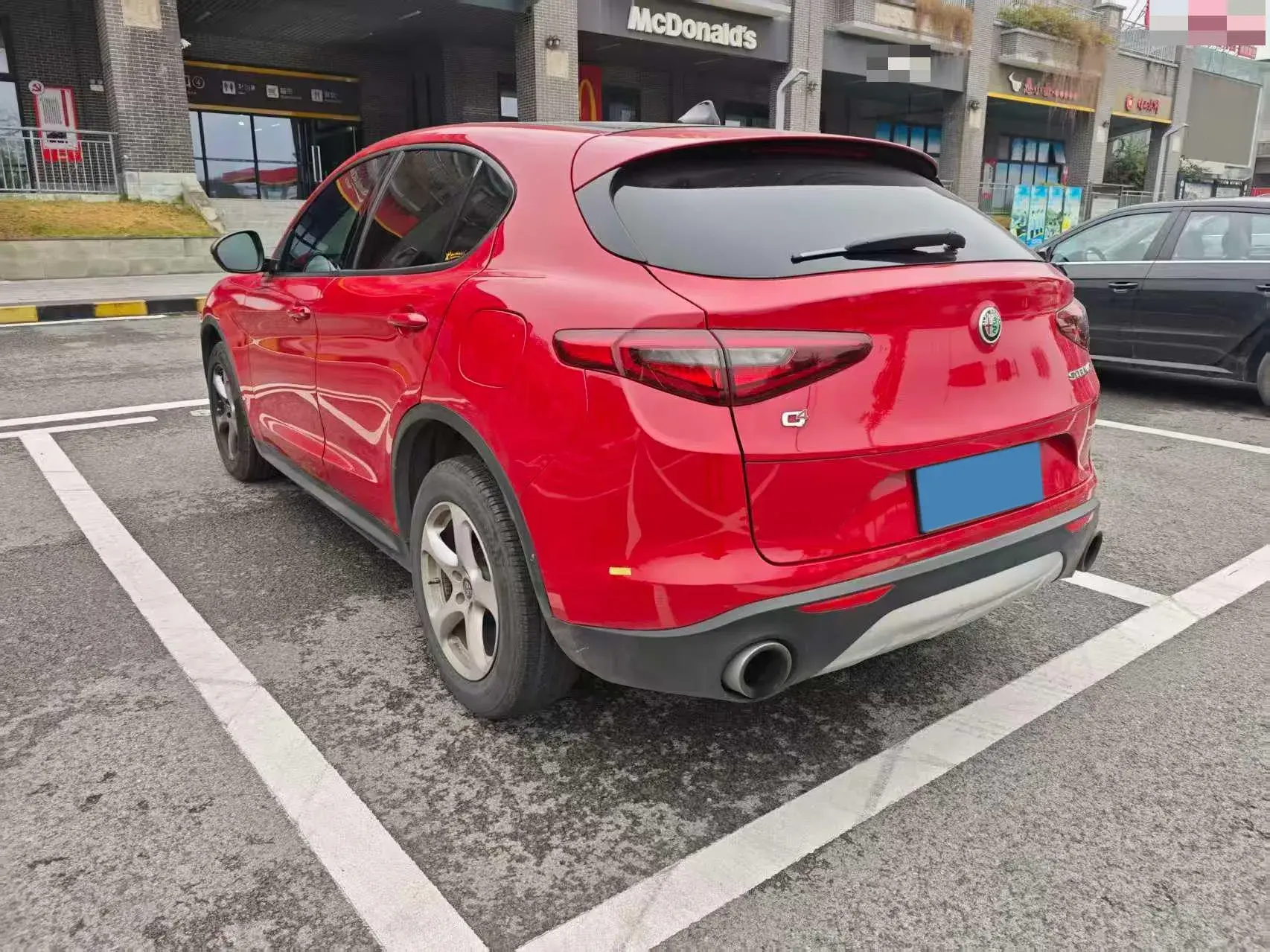 2017 JAGUAR XE thumbnail 2