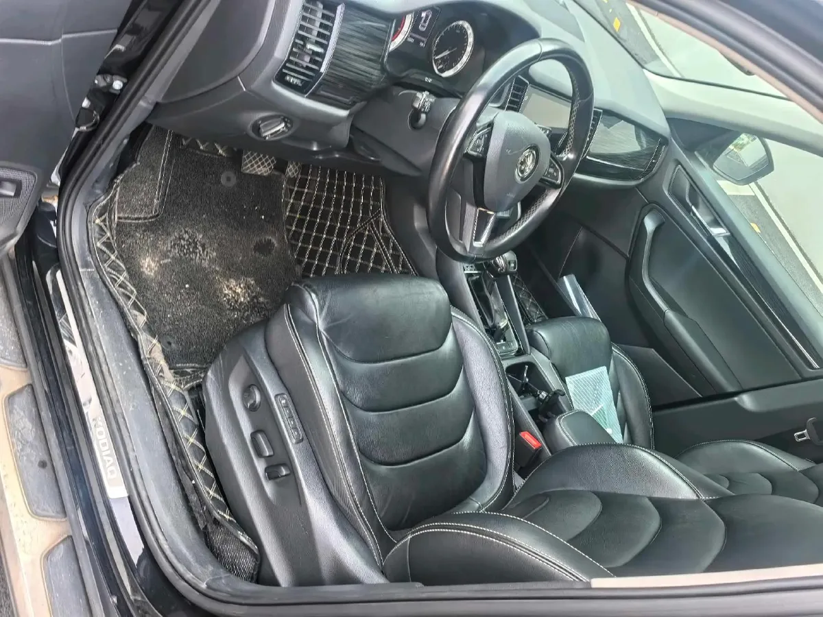 2018 Skoda Kodiak 2.0T 186HP L4 7DCT,autocango,china used car exporter,china ev exporter,chinese used car exporter,chinese used ev exporter