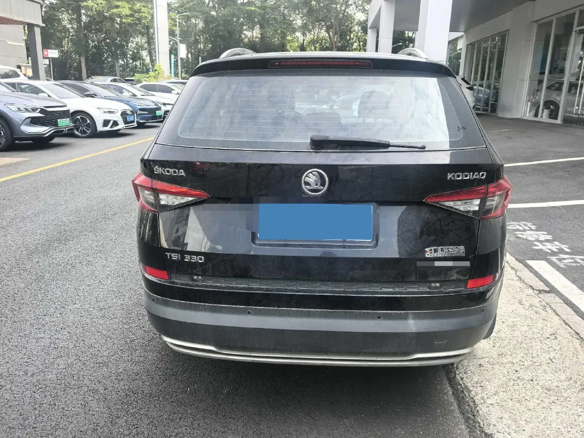 2018 Skoda Kodiak 2.0T 186HP L4 7DCT,autocango,china used car exporter,china ev exporter,chinese used car exporter,chinese used ev exporter