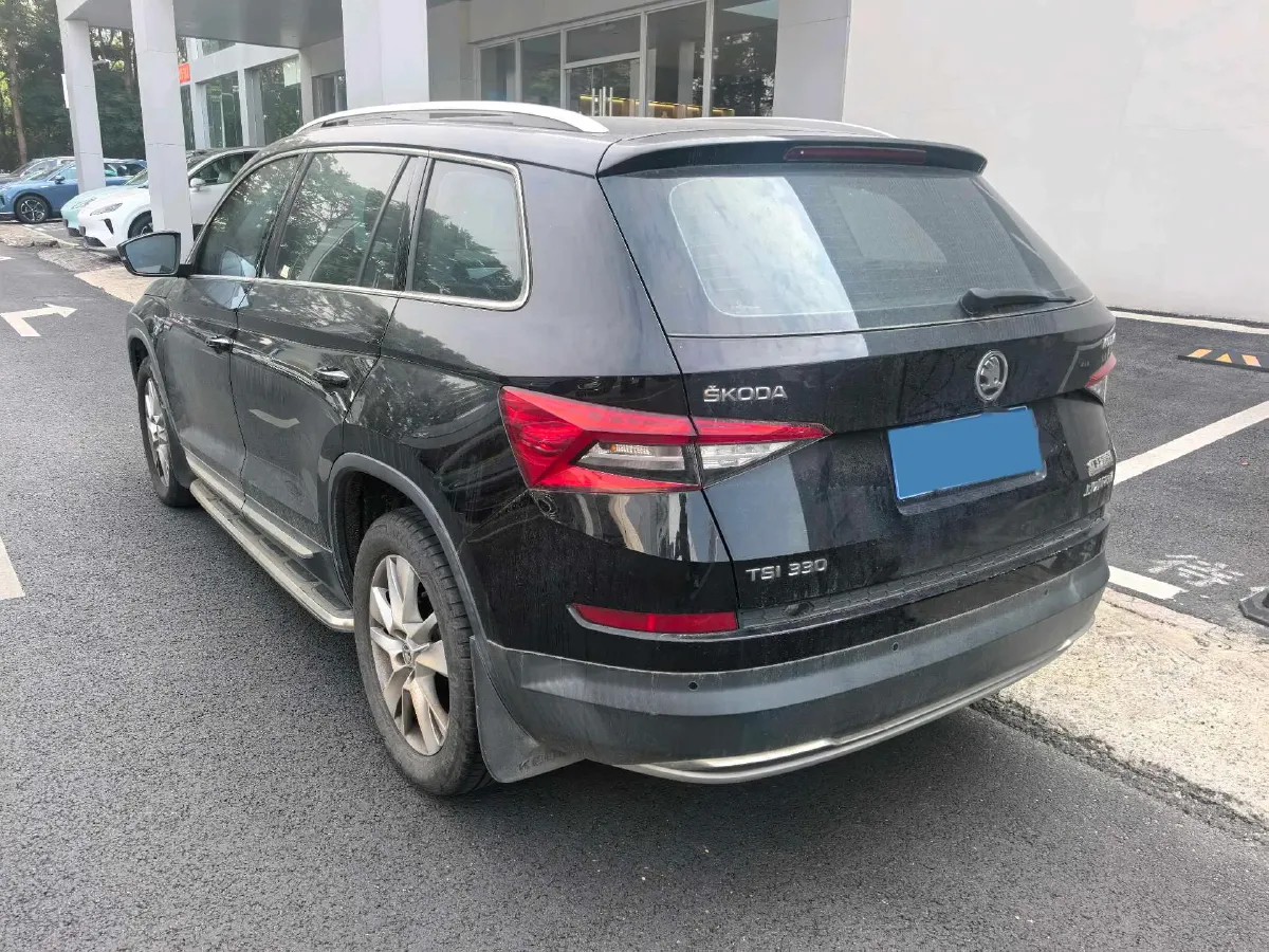 2018 Skoda Kodiak 2.0T 186HP L4 7DCT,autocango,china used car exporter,china ev exporter,chinese used car exporter,chinese used ev exporter