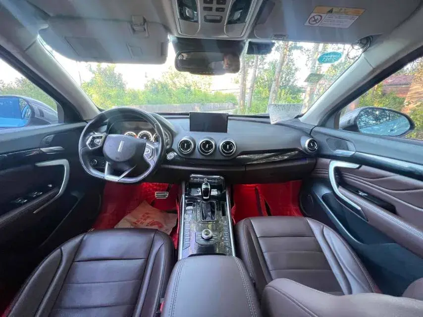 2017 WEY VV7 thumbnail 3