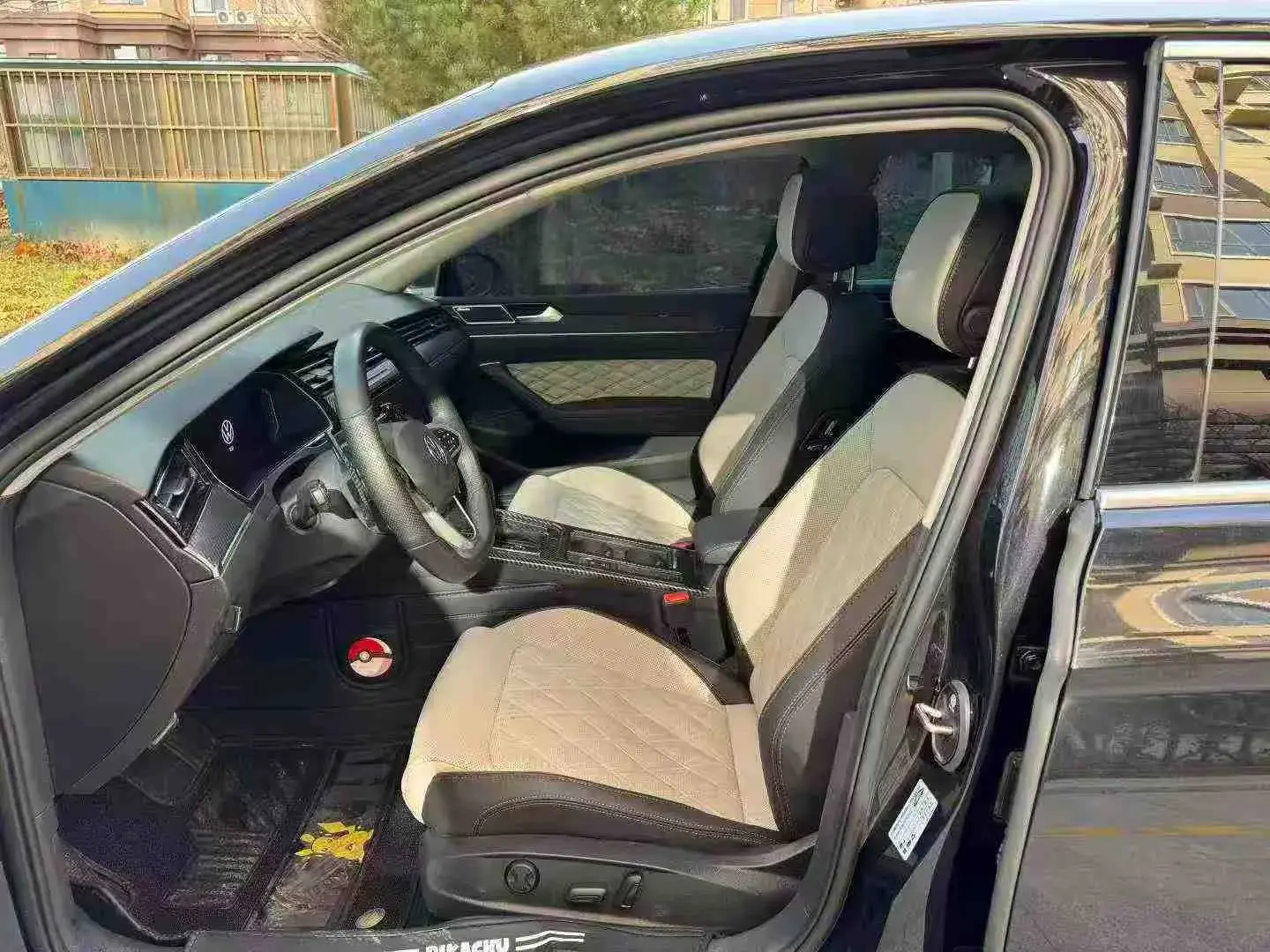 2023 VOLKSWAGEN MAGOTAN thumbnail 3