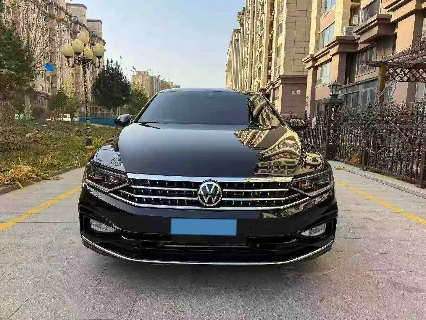 2023 VOLKSWAGEN MAGOTAN thumbnail 2