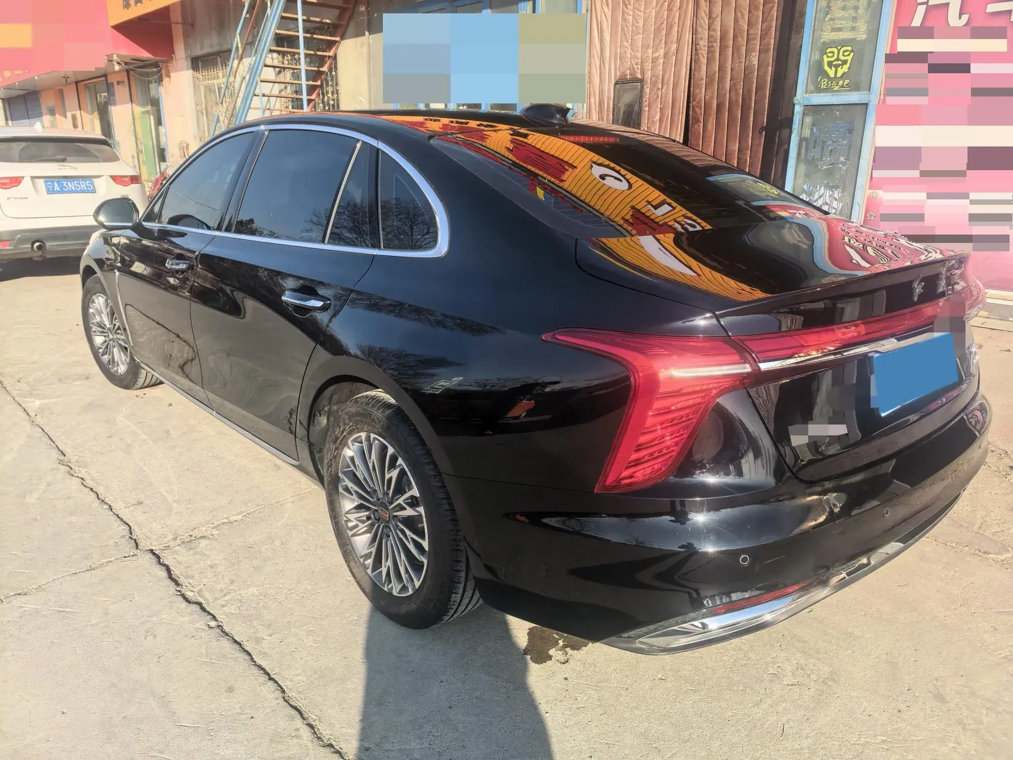 2024 HONGQI H5 thumbnail 4