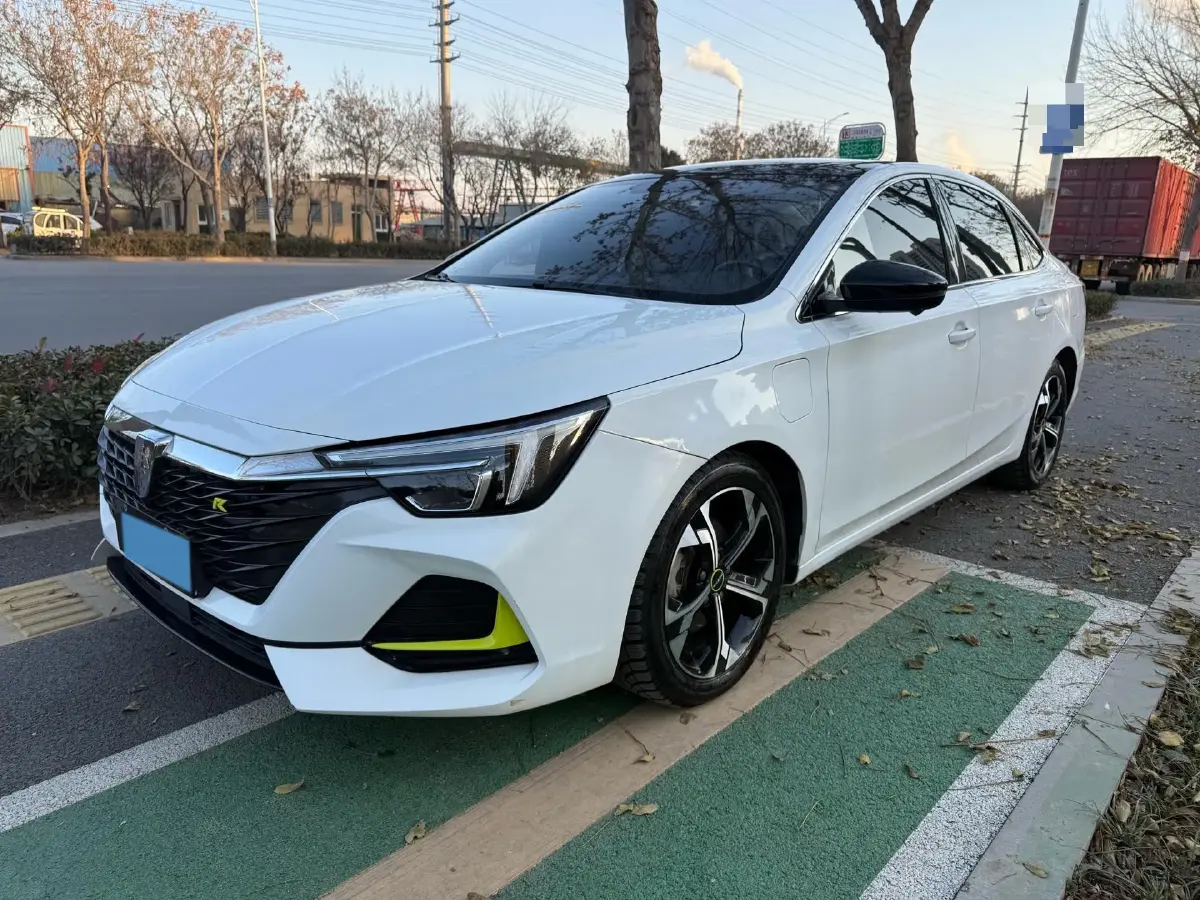 2020 Roewe i6 MAX 1.5T 169HP L4 AMT PHEV