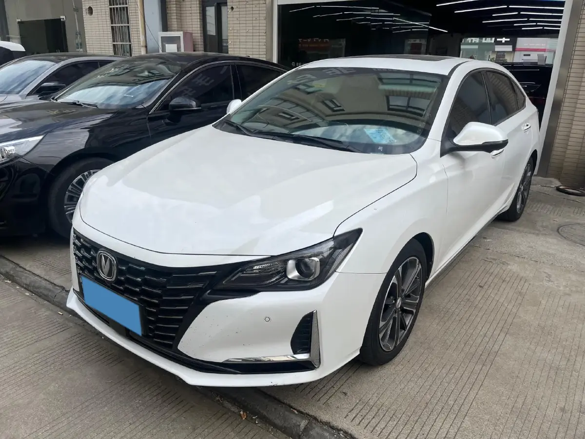 2022 ChangAn Raeton CC 1.5T 188HP L4 7DCT