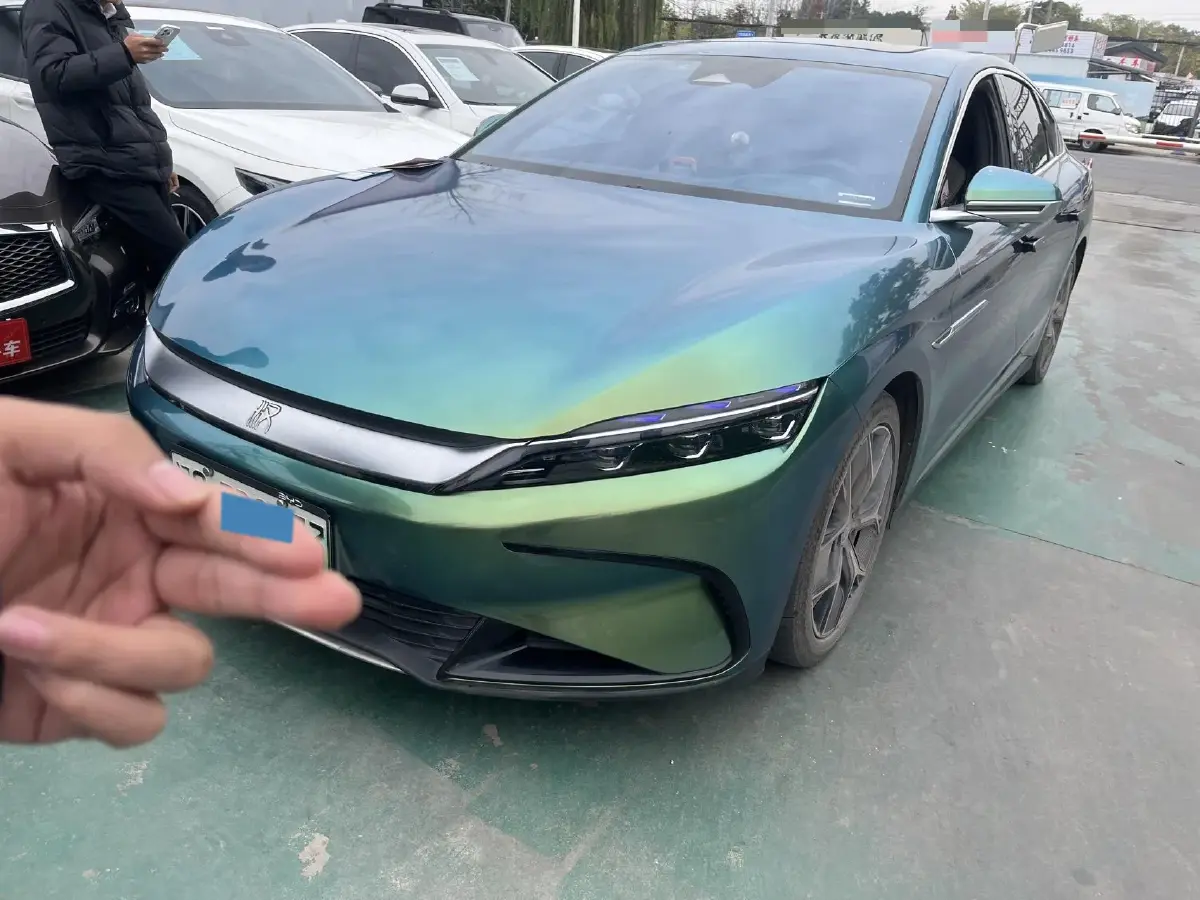 2022 GAC Trumpchi GS8 2.0T 190HP L4 E-CVT Hybrid