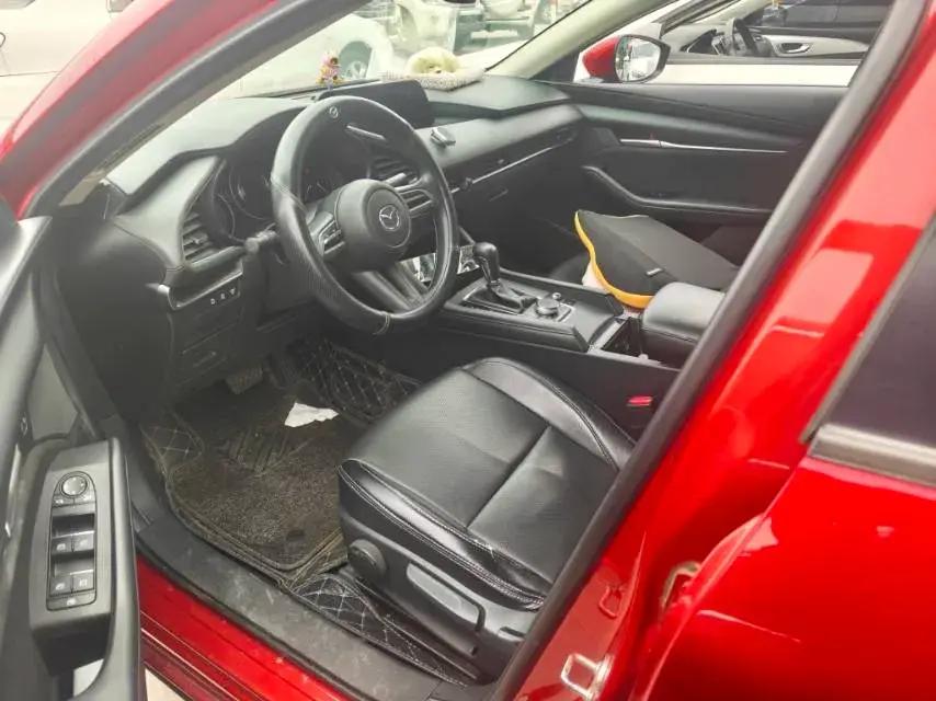 2020 MAZDA 3 thumbnail 4