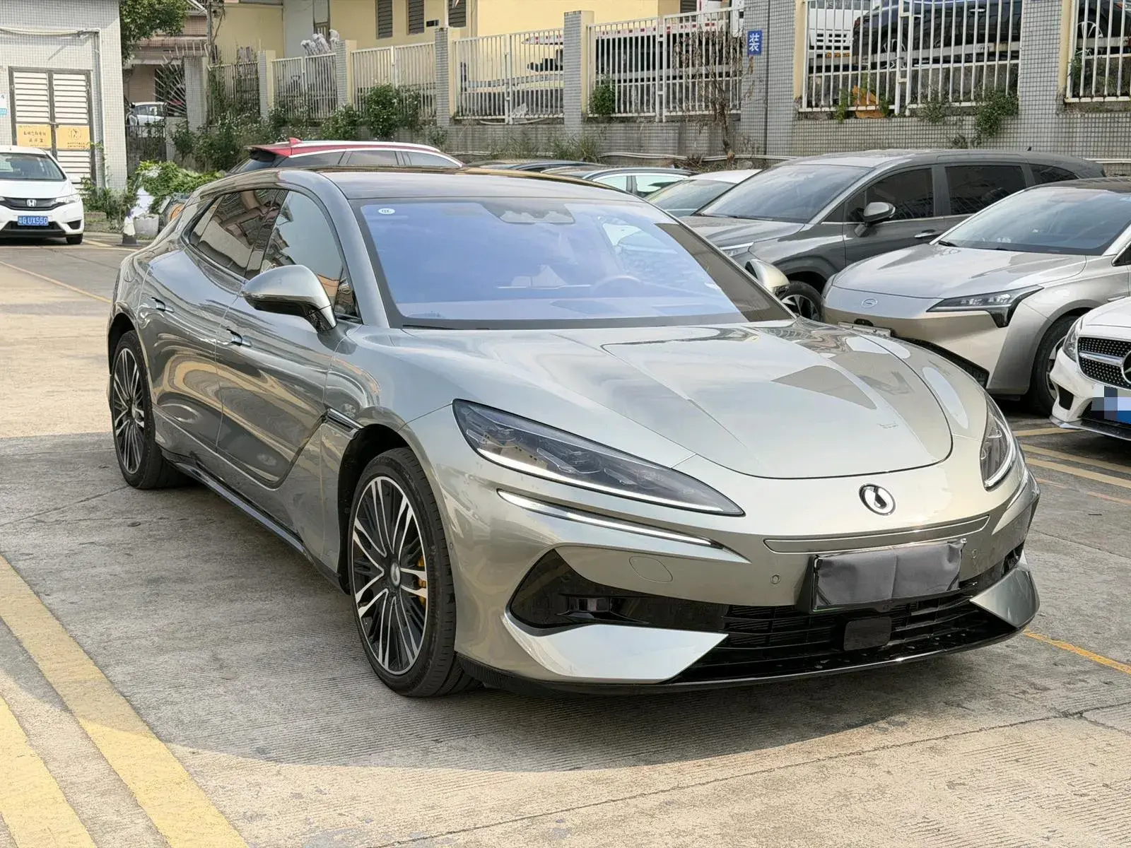 2024 DENZA DENZAZ9GT thumbnail 3