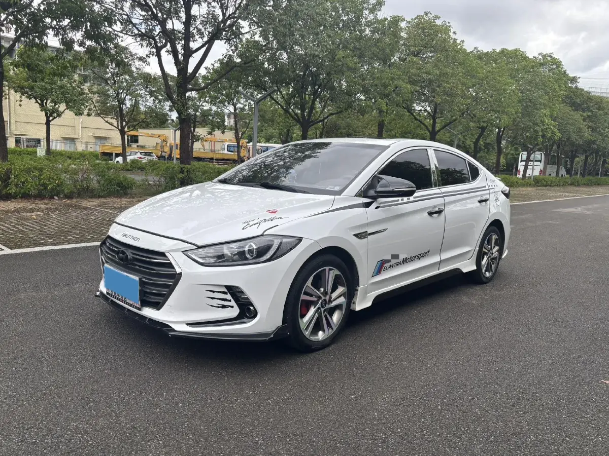 2016 Hyundai Elantra 1.6L 130HP L4 6AT