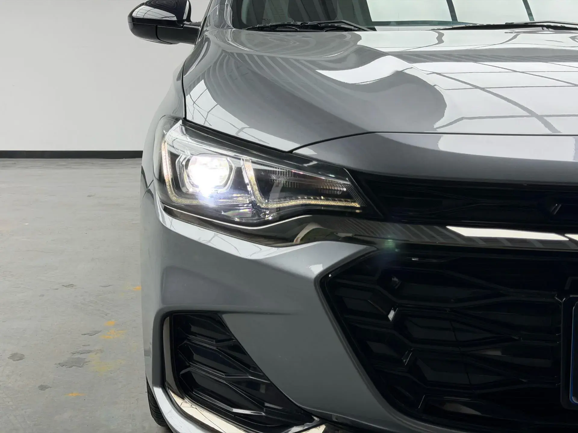 2019 CHEVROLET MONZA thumbnail 3