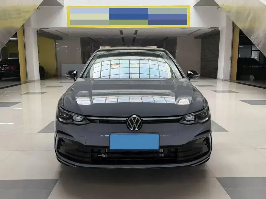 2023 VOLKSWAGEN GOLF thumbnail 2