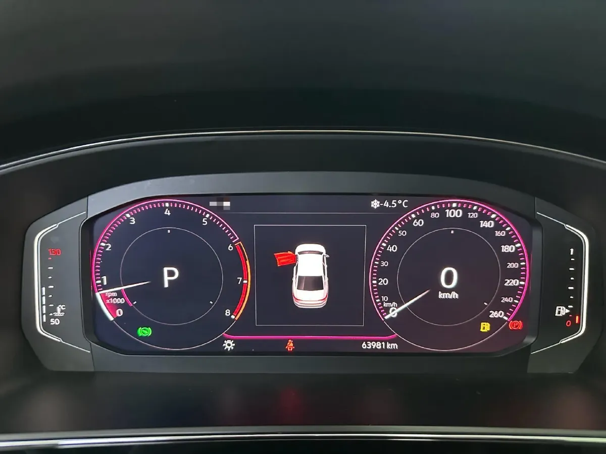 2019 Volvo V40 1.5T 152HP L4 6AT,autocango,china used car exporter,china ev exporter,chinese used car exporter,chinese used ev exporter