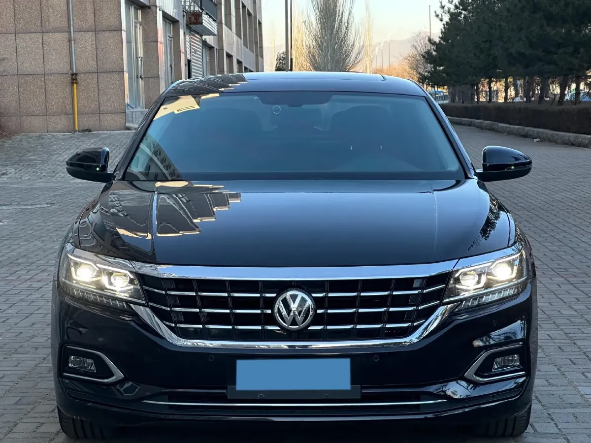 2019 Volvo V40 1.5T 152HP L4 6AT,autocango,china used car exporter,china ev exporter,chinese used car exporter,chinese used ev exporter