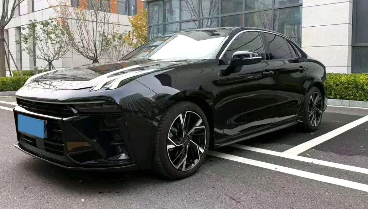 2025 LYNK&CO 03 1.5T 181HP L4 7DCT