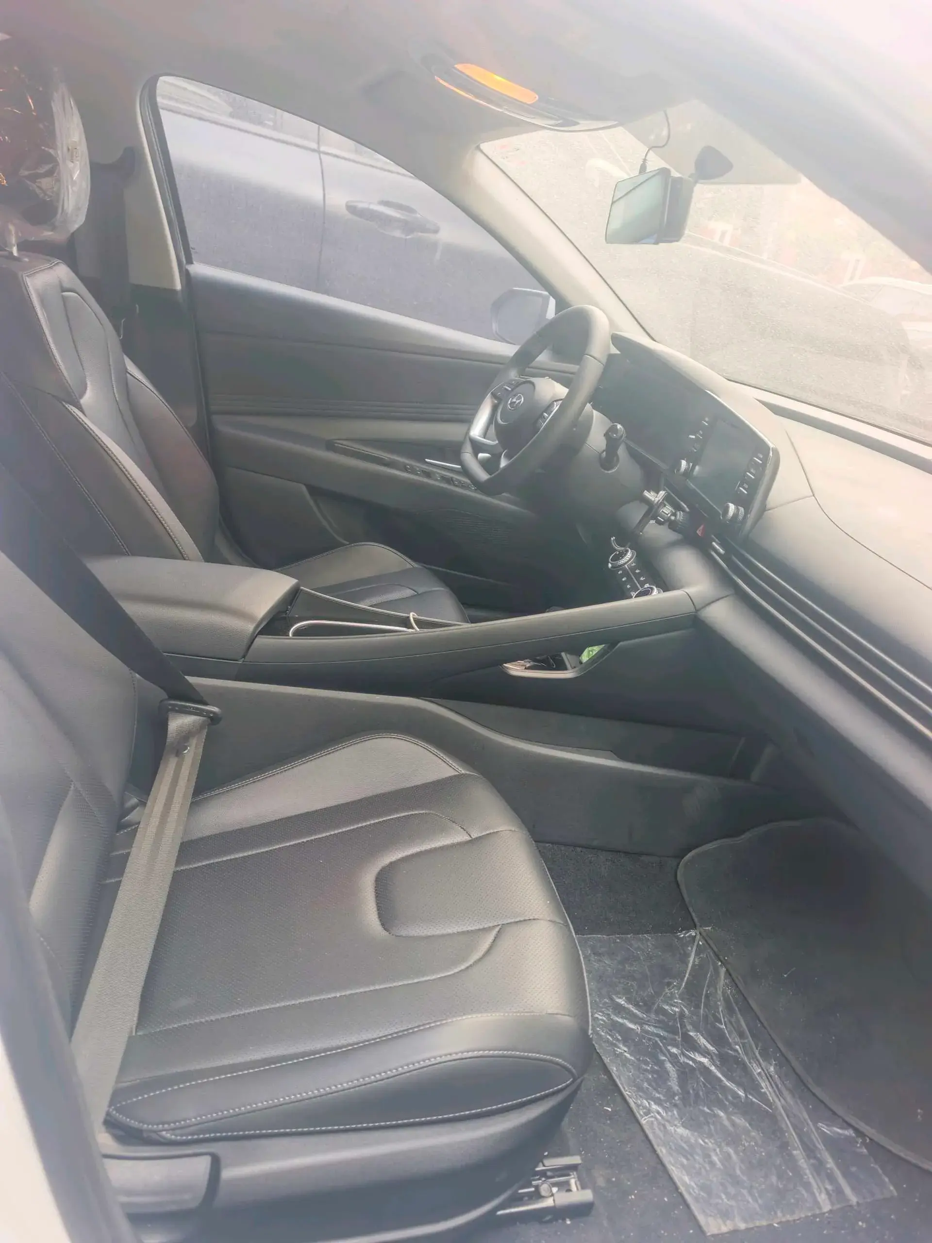 2022 HYUNDAI ELANTRA thumbnail 4