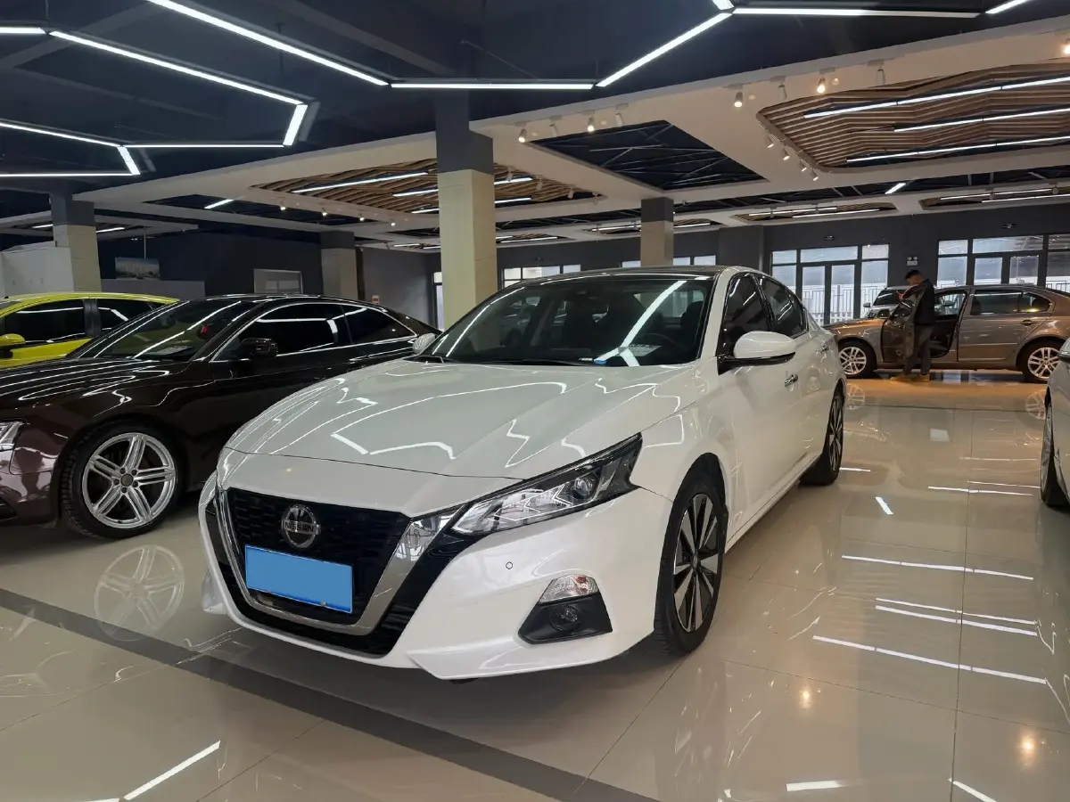 2020 Nissan Teana 2.0T 243HP L4 CVT