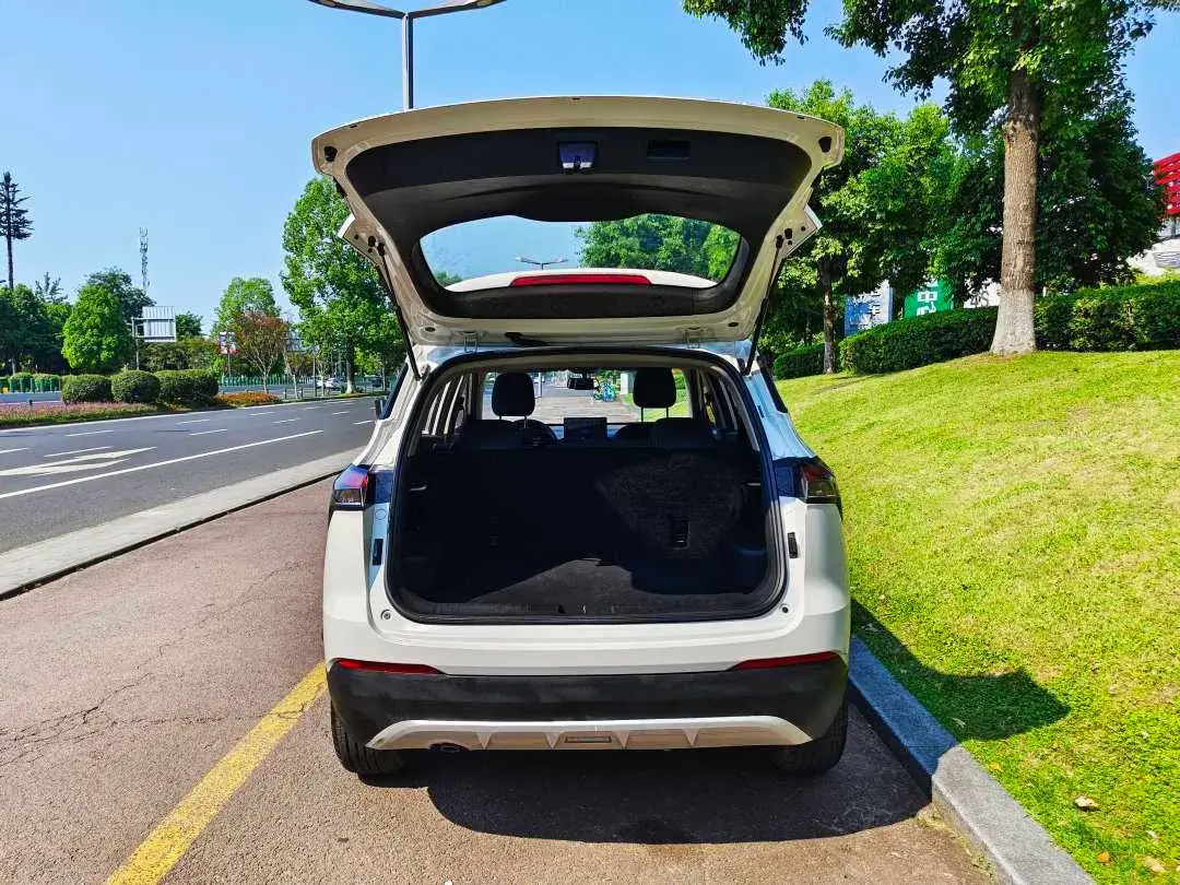 2021 BAOJUN 510 thumbnail 4