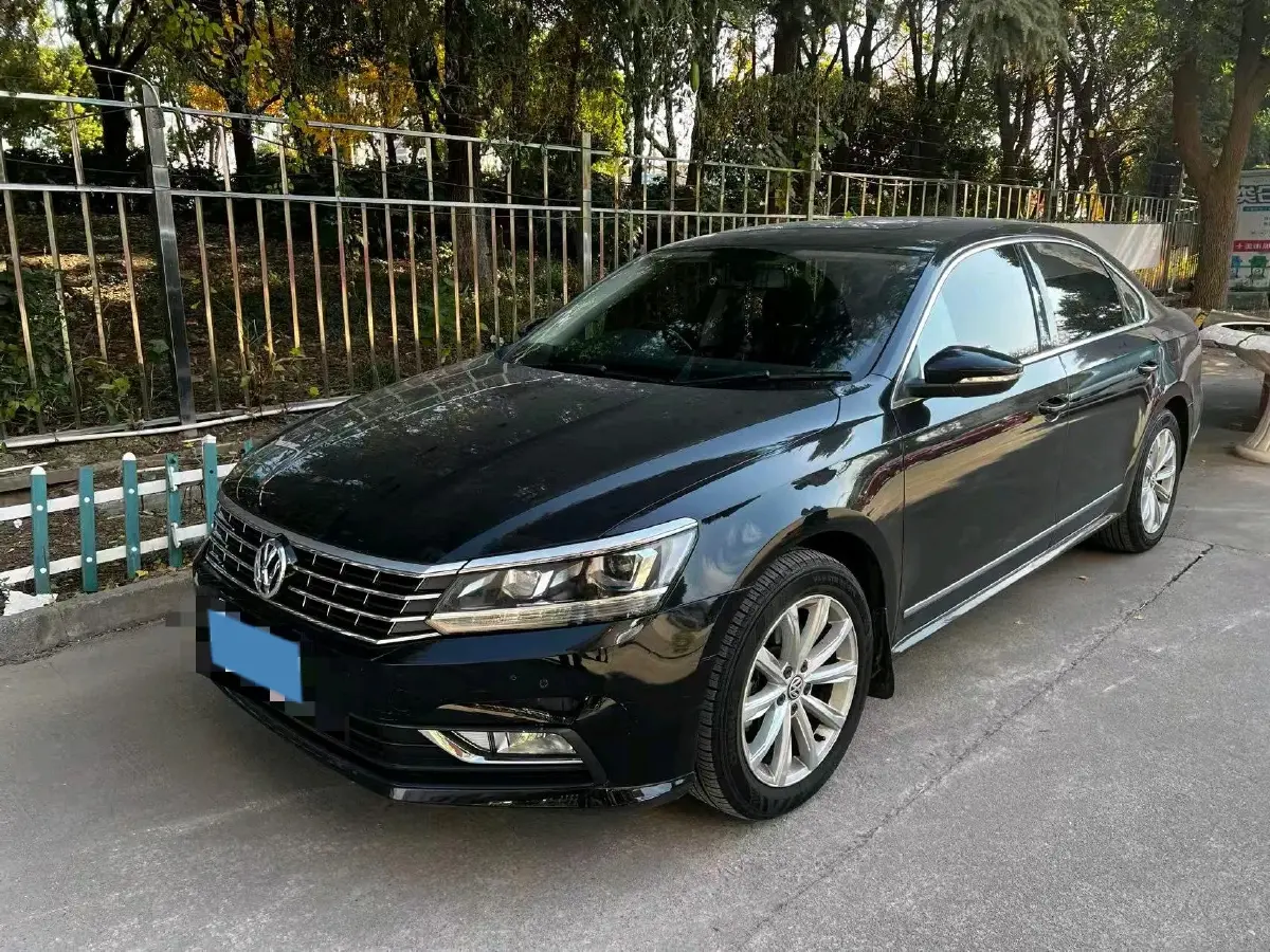 2017 Volkswagen Passat 1.8T 180HP L4 7DCT