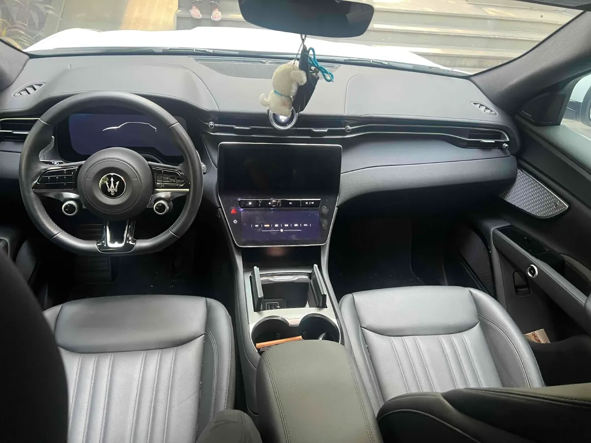 2023 Maserati Grecale 2.0T 300HP L4 8AT,autocango,china used car exporter,china ev exporter,chinese used car exporter,chinese used ev exporter