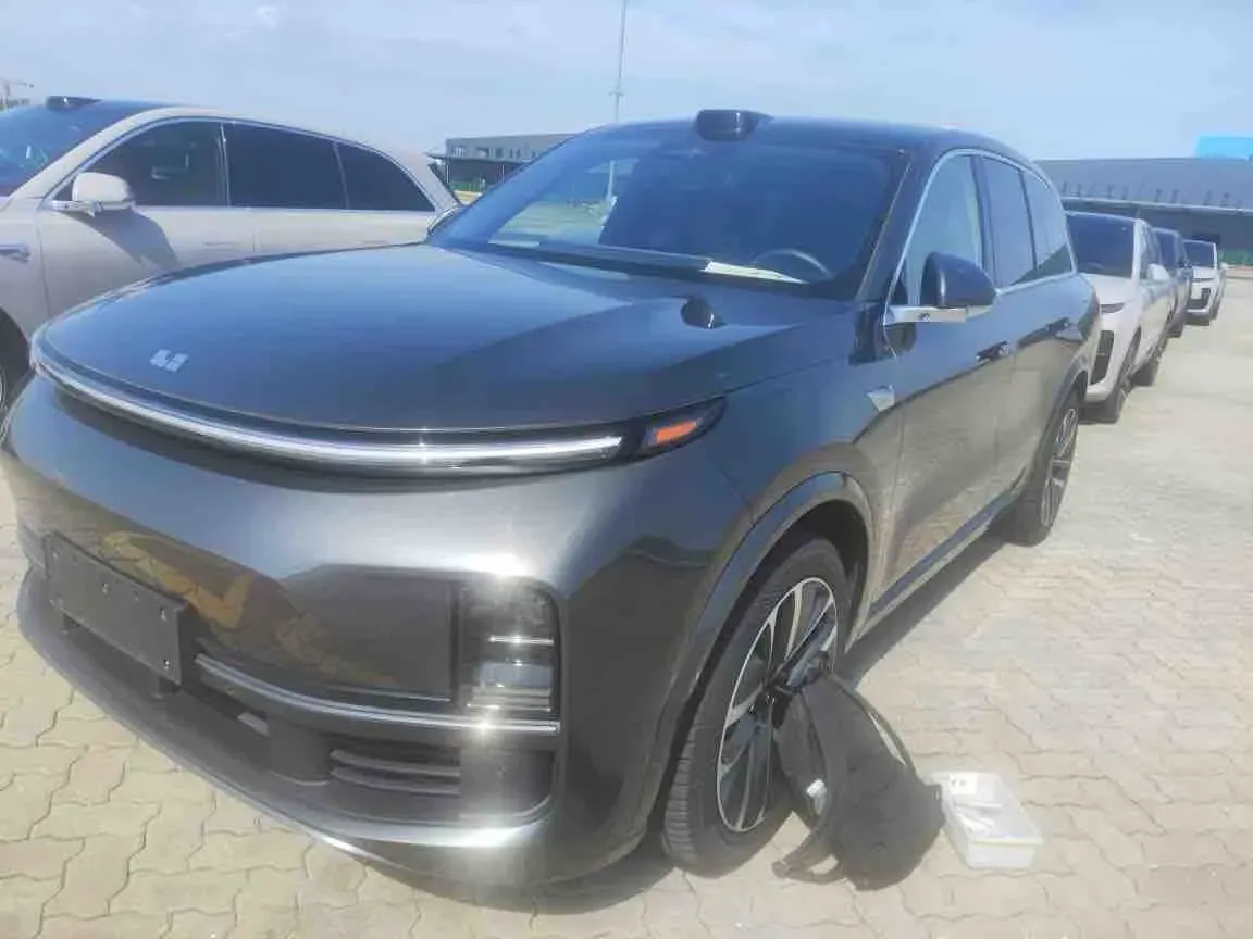 2024 Ford Bronco 2.3T 275HP L4 10AT,autocango,china used car exporter,china ev exporter,chinese used car exporter,chinese used ev exporter