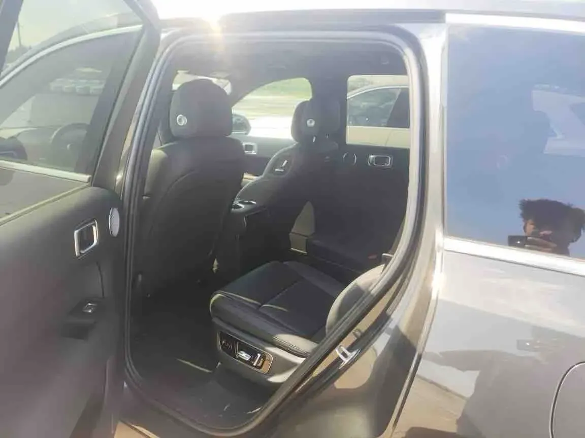 2024 Ford Bronco 2.3T 275HP L4 10AT,autocango,china used car exporter,china ev exporter,chinese used car exporter,chinese used ev exporter