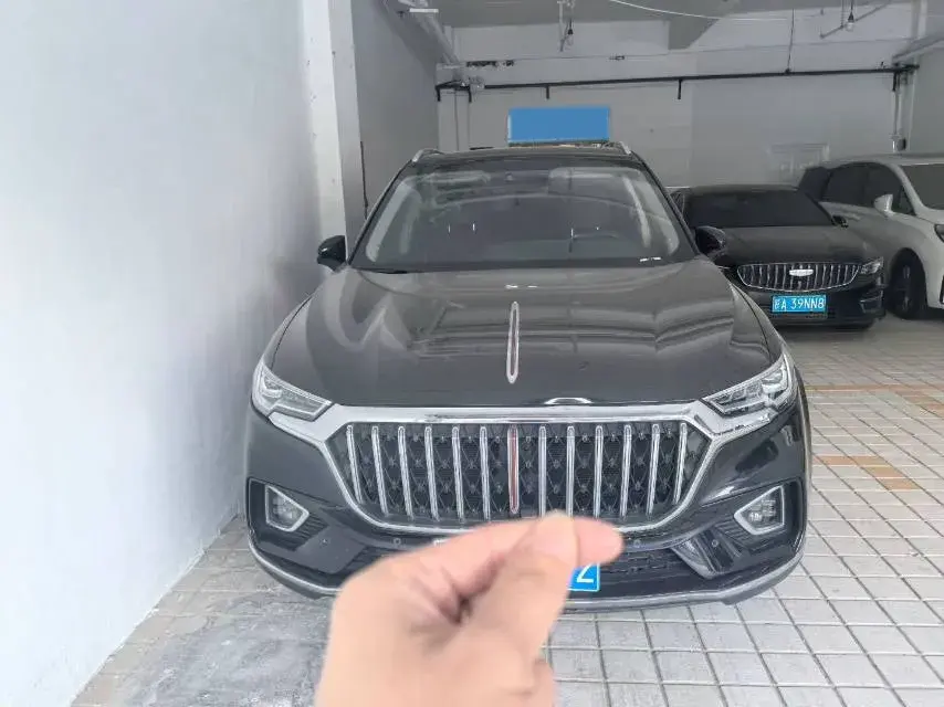 2022 HONGQI HS5 thumbnail 2