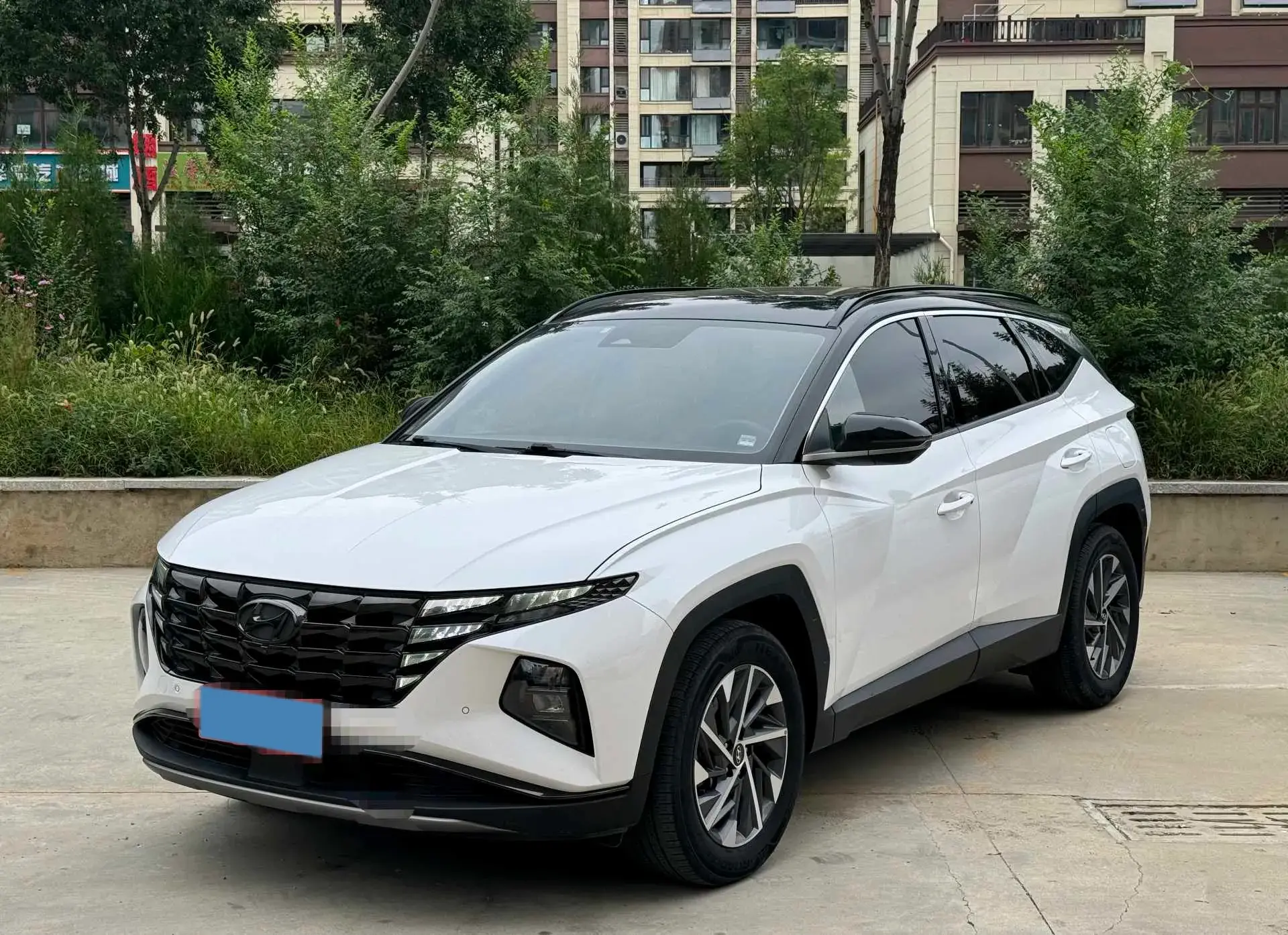 2022 HYUNDAI TUCSON view 1