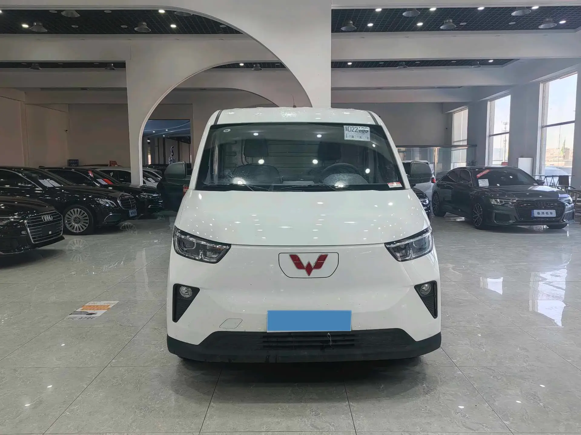 2024 WULING YANGGUANG thumbnail 2