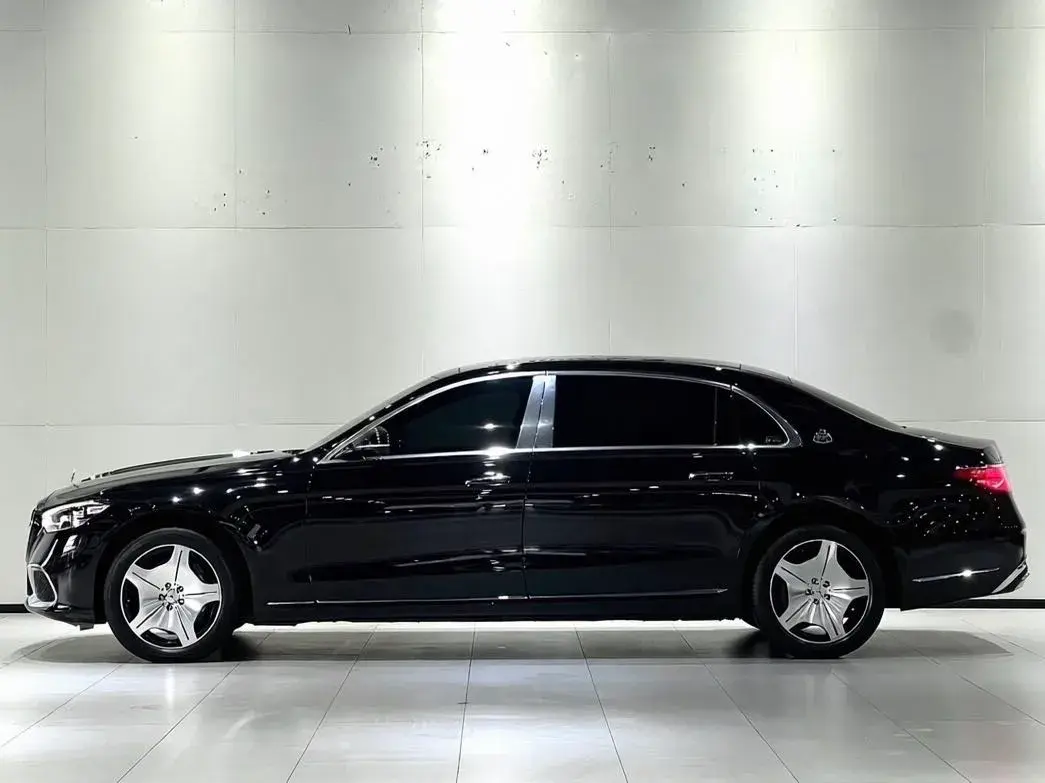 2023 MERCEDES-BENZ MAYBACH thumbnail 3