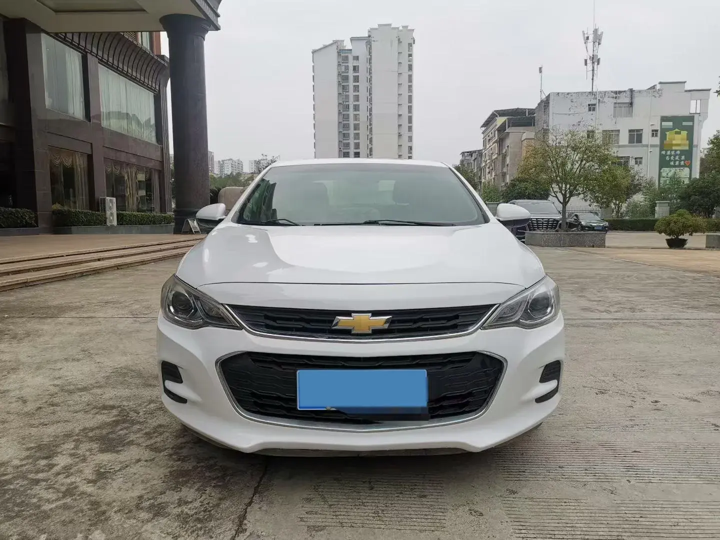 2019 CHEVROLET CAVALIER thumbnail 2