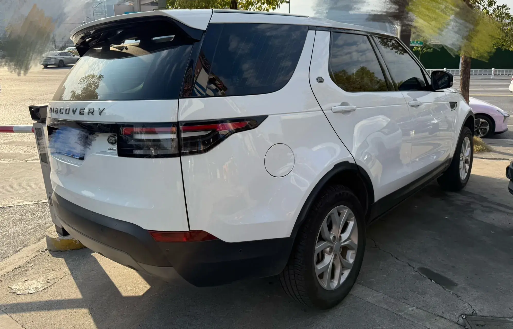 2020 LAND ROVER thumbnail 2