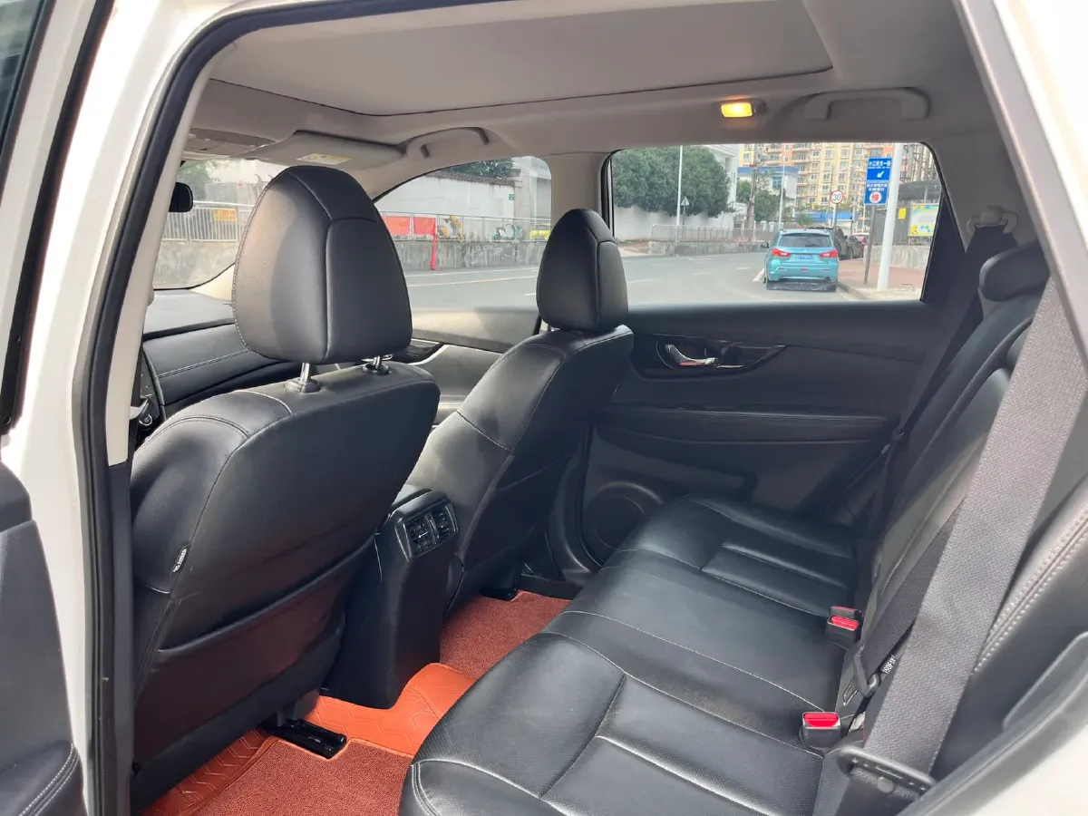 2020 Nissan X-Trail 2.0L 154HP L4 CVT,autocango,china used car exporter,china ev exporter,chinese used car exporter,chinese used ev exporter