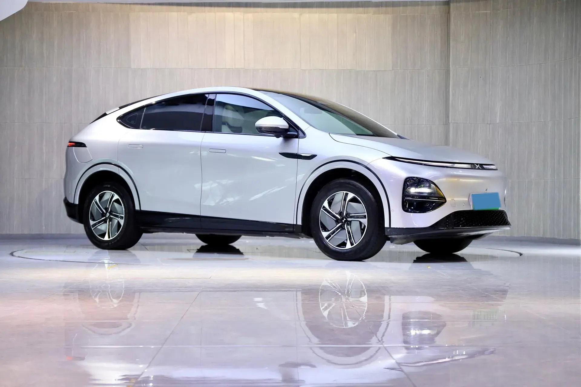 2023 XPENG G6 thumbnail 4