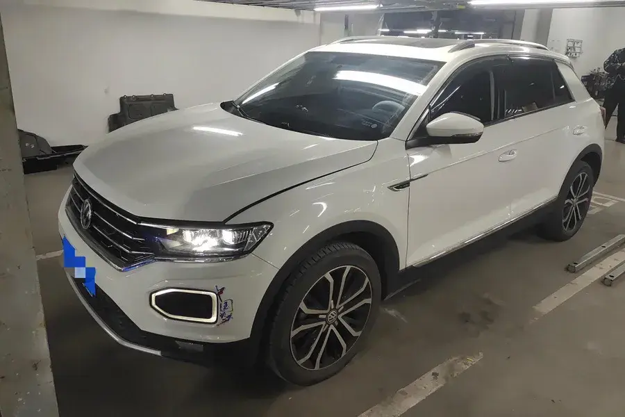 2020 Volkswagen T-Roc 1.4T 150HP L4 7DCT